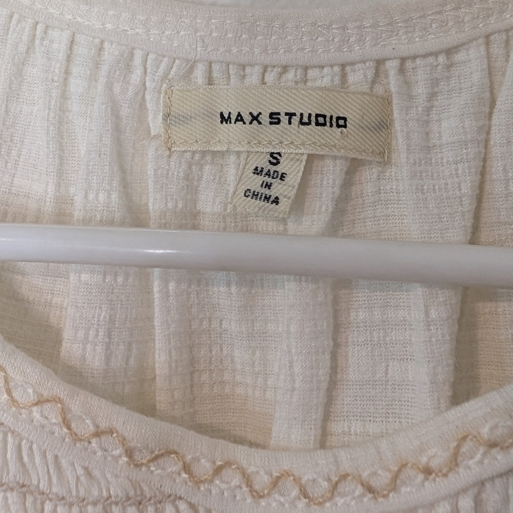 Max Studio Flowy Top - Picture 3 of 8